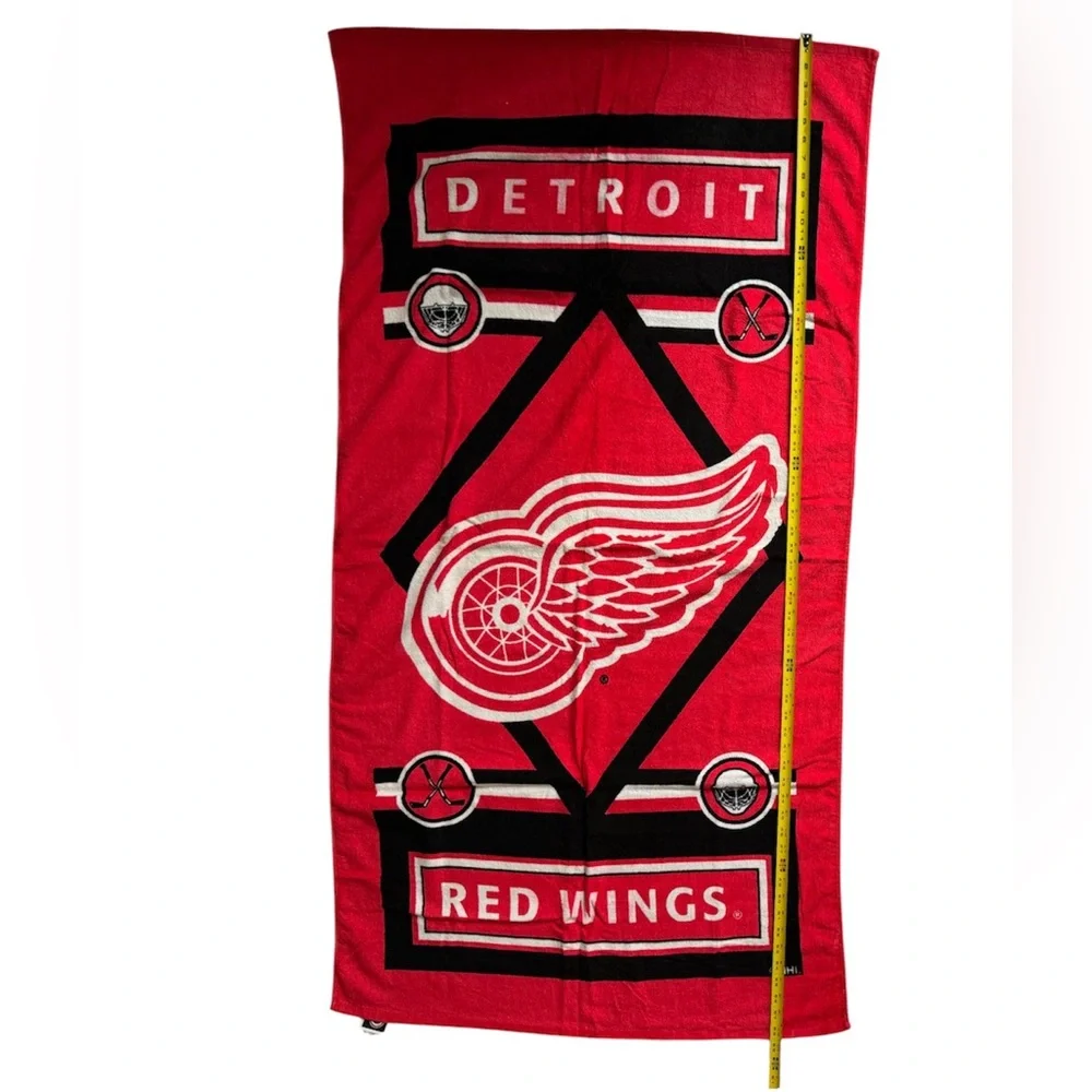 Detroit Red Wings Vintage Beach Towel